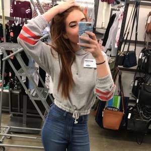 Meet your Posher, Brittany